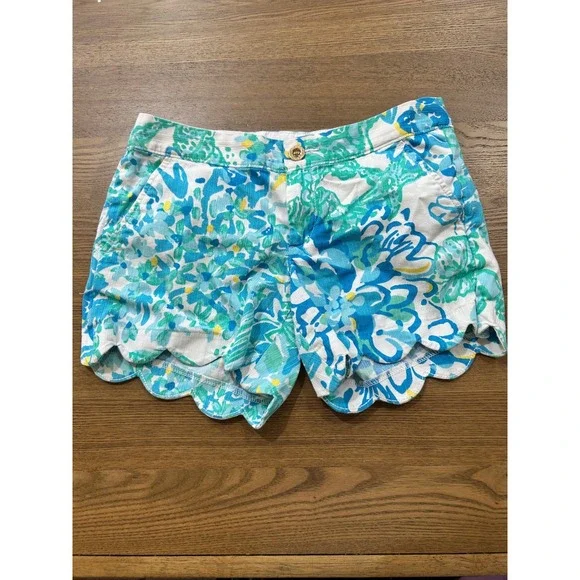 Lilly Pulitzer Buttercup Shorts Scalloped Hem Floral Print Size 00 - Picture 1 of 4